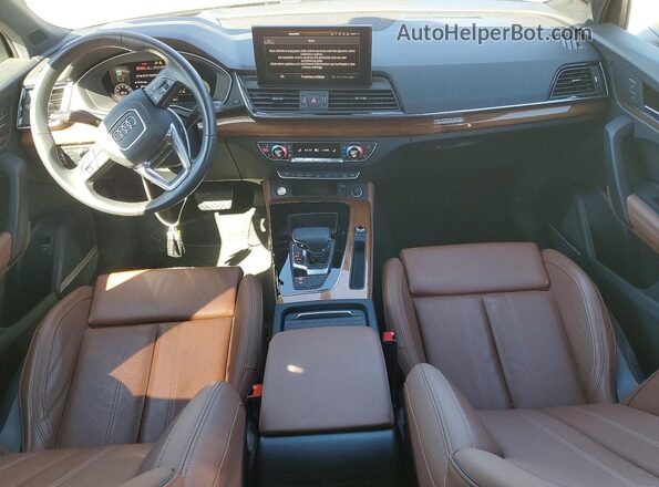 WA1CAAFY2M2007291 2021 AUDI Q5 White Вид панелі приладів