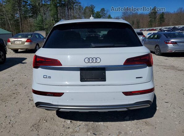 WA1CAAFY2M2007291 2021 AUDI Q5 White Вид ззаду