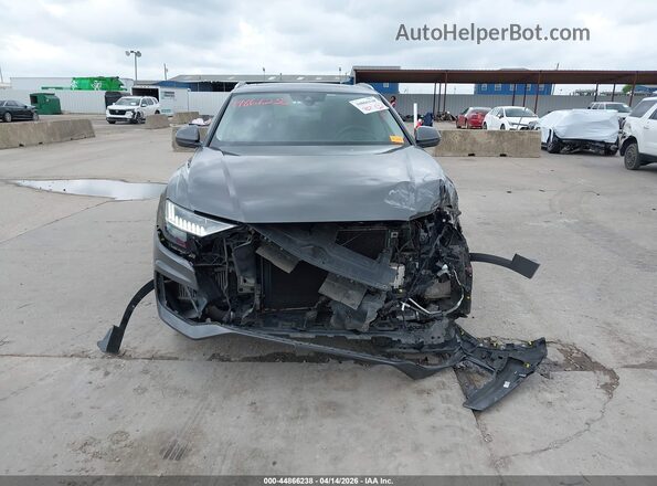 WA1CVAF13KD014999 2019 AUDI Q8 Gray Vista interior trasera