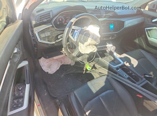 WA1DECF30L1123747 2020 AUDI Q3 White Вид панелі приладів