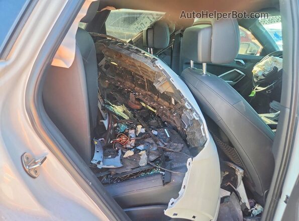 WA1DECF30L1123747 2020 AUDI Q3 White Вид задніх сидінь