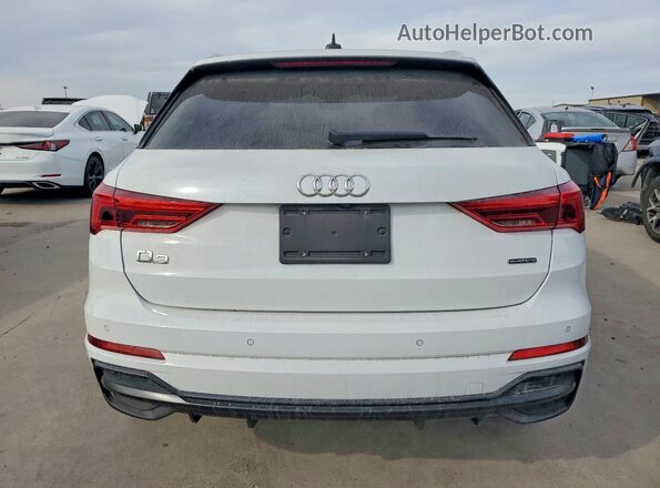 WA1DECF30M1042216 2021 AUDI Q3 White Vista trasera