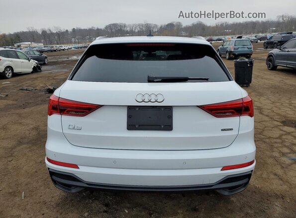 WA1DECF32R1062894 2024 AUDI Q3 White Вид ззаду