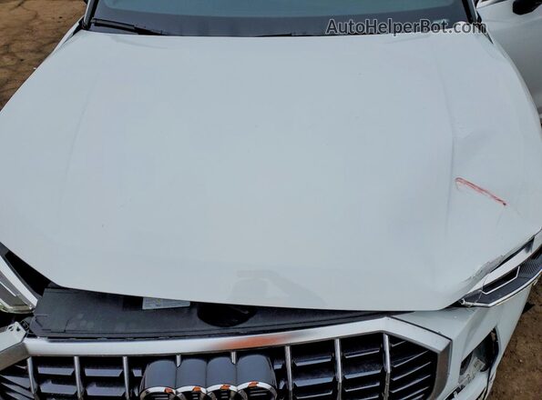 WA1DECF32R1062894 2024 AUDI Q3 White Вид підкапотного простору