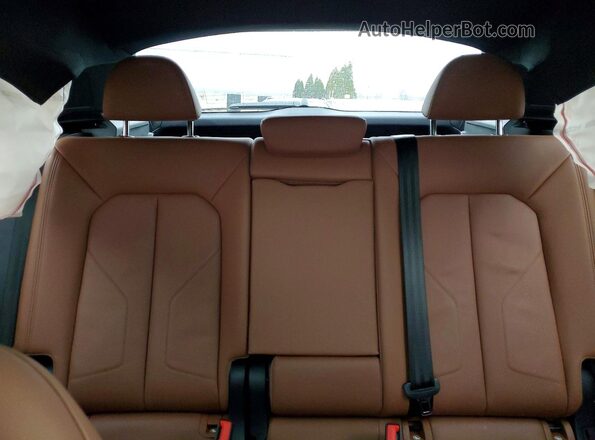 WA1DECF32R1062894 2024 AUDI Q3 White Вид задніх сидінь