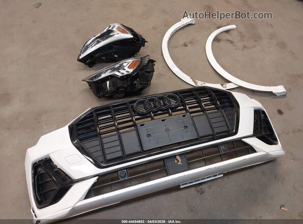WA1DECF32S1027407 2025 AUDI Q3 White ხელსაწყოთა პანელის ხედი