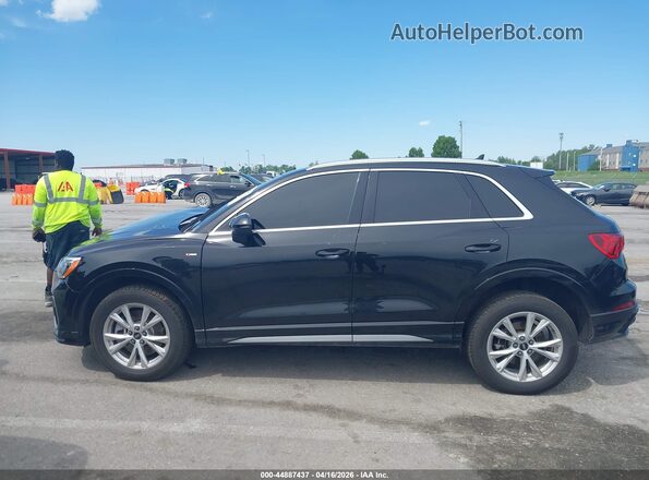 WA1DECF34N1131546 2022 AUDI Q3 Черный Панорамный вид салона 360°