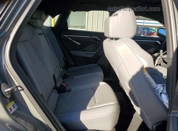 WA1DECF34S1005781 2025 AUDI Q3 Gray Вид задньої частини салону