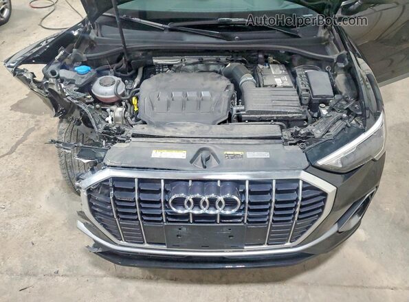 WA1DECF35L1012868 2020 AUDI Q3 Black Вид підкапотного простору
