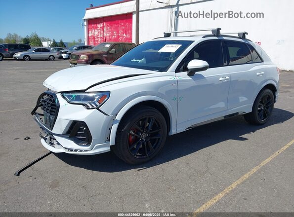 WA1DECF36P1112077 2023 AUDI Q3 White Передня ліва чверть