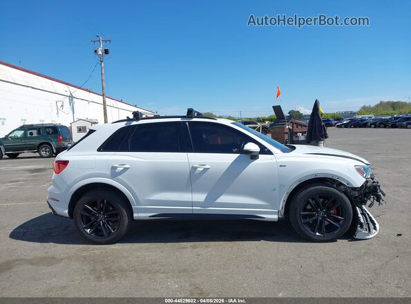WA1DECF36P1112077 2023 AUDI Q3 White Панорамний вид салону 360°