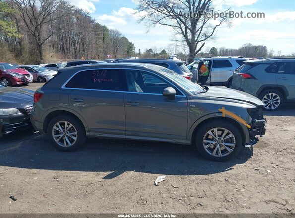 WA1DECF37M1056131 2021 AUDI Q3 Gray Widok wnętrza z tyłu