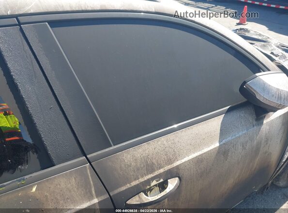 WA1DECF37P1112637 2023 AUDI Q3 White Вид салону спереду