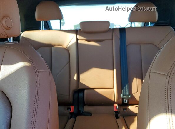 WA1DECF38L1009463 2020 AUDI Q3 Black Rear seats view
