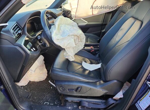 WA1DECF3XM1013127 2021 AUDI Q3 Blue Widok wnętrza z przodu