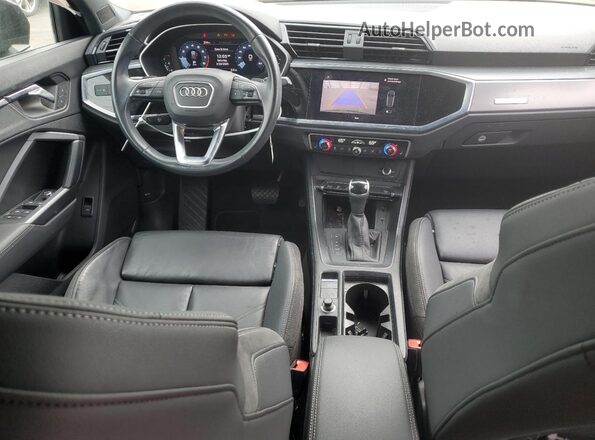WA1DECF3XM1086126 2021 AUDI Q3 Black Widok deski rozdzielczej