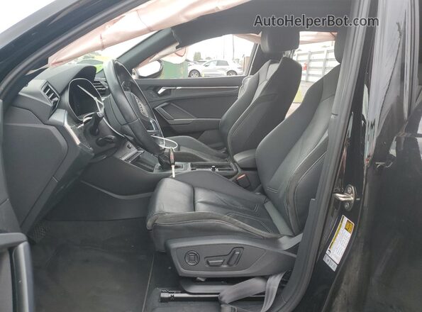 WA1DECF3XM1086126 2021 AUDI Q3 Black Widok wnętrza z przodu