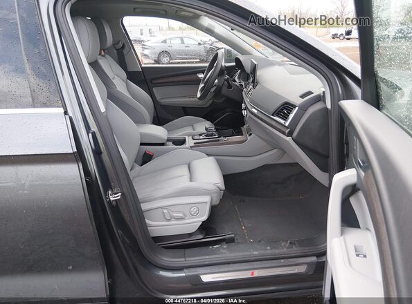 WA1E2AFY2R2023052 2024 AUDI Q5 Gray წინა სალონის ხედი