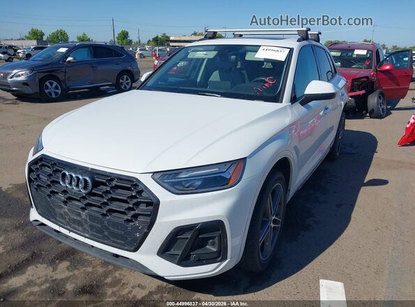 WA1E2AFY4N2009261 2022 AUDI Q5 Белый Передняя левая четверть