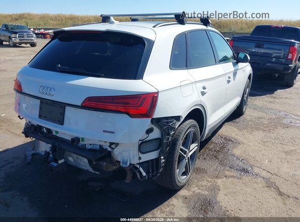 WA1E2AFY4N2009261 2022 AUDI Q5 Белый Задняя правая четверть
