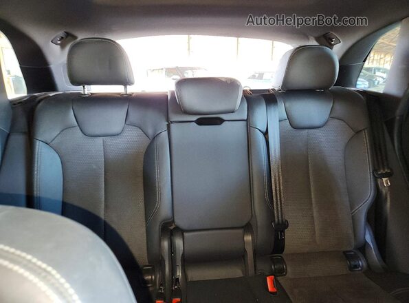WA1E2AFY7N2011652 2022 AUDI Q5 Серебряный Вид задних сидений