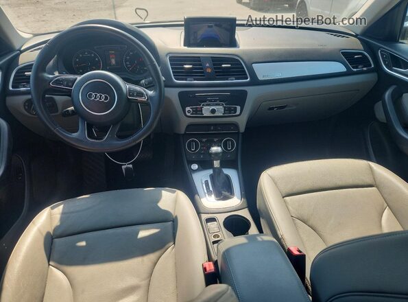 WA1ECCFS7HR009206 2017 AUDI Q3 Черный Вид панели приборов
