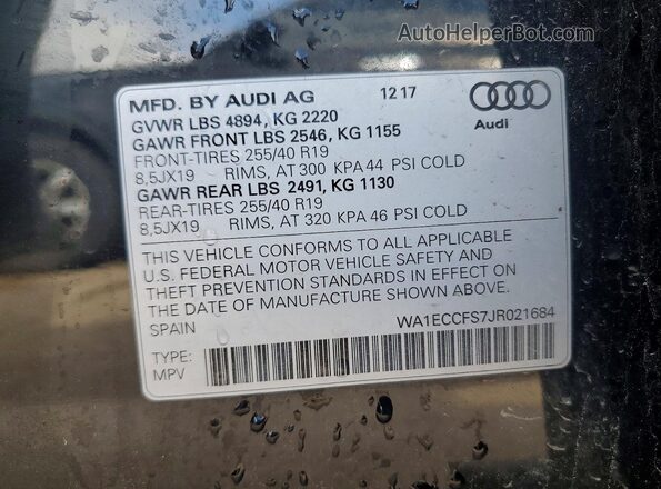 WA1ECCFS7JR021684 2018 AUDI Q3 Black Вид підкапотного простору