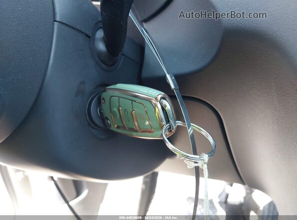WA1ECCFS8HR014172 2017 AUDI Q3 Silver Vista del salpicadero