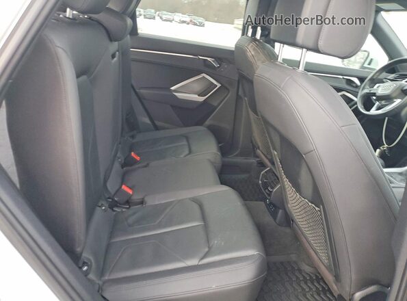 WA1EECF31K1082144 2019 AUDI Q3 White Vista interior trasera