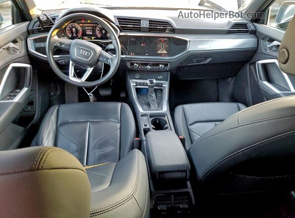 WA1EECF34R1199727 2024 AUDI Q3 Серый Вид панели приборов