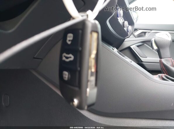 WA1EECF37S1024698 2025 AUDI Q3 White Widok deski rozdzielczej