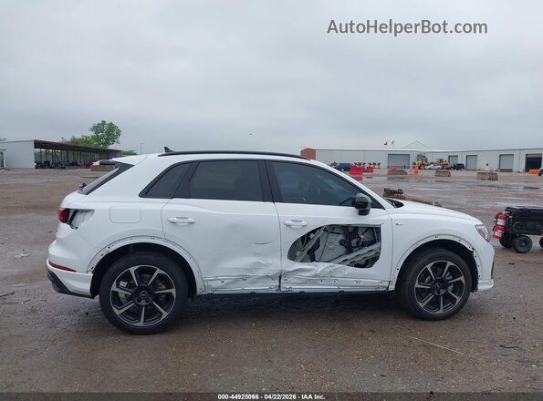 WA1EECF37S1024698 2025 AUDI Q3 White Widok wnętrza 360 stopni