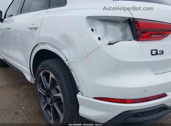 WA1EECF37S1024698 2025 AUDI Q3 White Widok z przodu