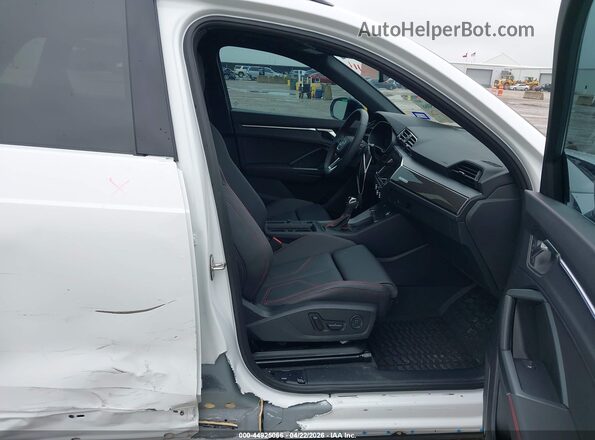 WA1EECF37S1024698 2025 AUDI Q3 White Widok wnętrza z przodu