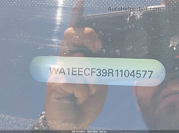 WA1EECF39R1104577 2024 AUDI Q3 White 