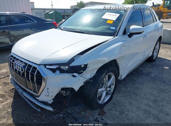 WA1EECF3XP1089701 2023 AUDI Q3 White Widok z przodu