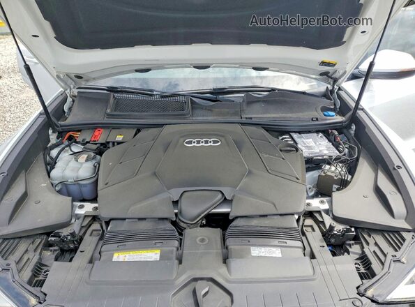 WA1EVAF18MD003637 2021 AUDI Q8 Белый Вид подкапотного пространства
