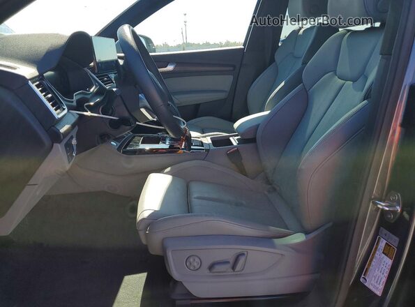 WA1F2AFY5R2042666 2024 AUDI Q5 Gray Front interior view