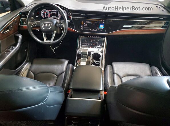 WA1FVAF13LD007758 2020 AUDI Q8 Gray Vista del salpicadero