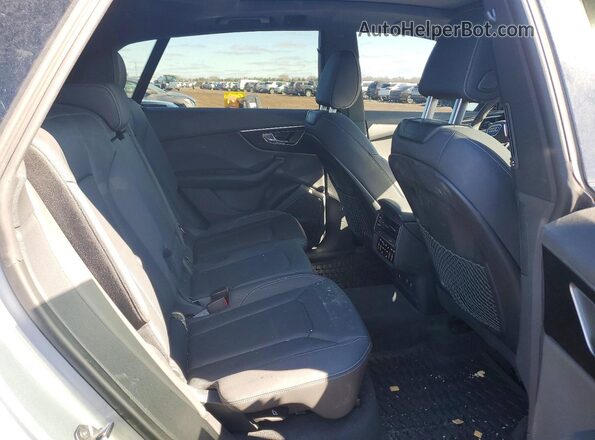WA1FVAF15MD008881 2021 AUDI Q8 Silver Հետևի նստատեղերի տեսք