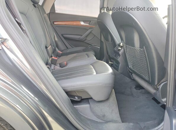 WA1G2AFY4M2040579 2021 AUDI Q5 Gray Widok wnętrza z tyłu