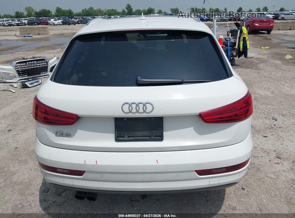 WA1HCCFS0JR008580 2018 AUDI Q3 White 