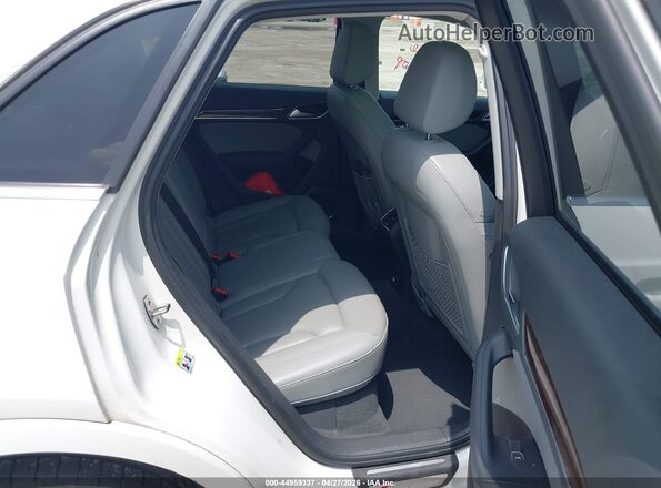 WA1HCCFS0JR008580 2018 AUDI Q3 White VIN კოდის სტიკერის ხედი