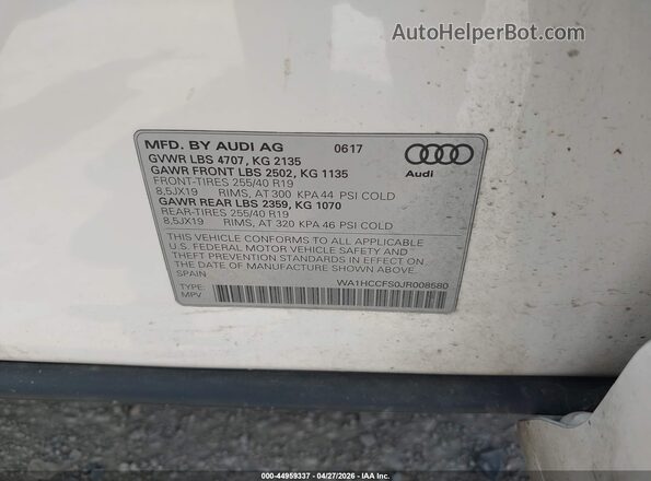 WA1HCCFS0JR008580 2018 AUDI Q3 White ძრავის განყოფილების ხედი
