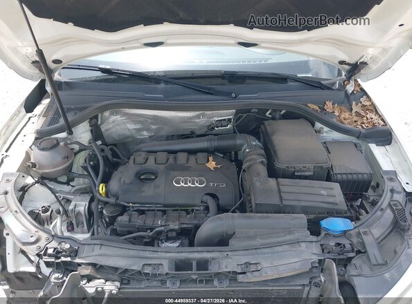 WA1HCCFS0JR008580 2018 AUDI Q3 White უკანა ხედი