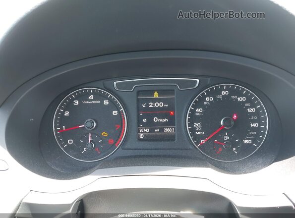 WA1HCCFSXHR016986 2017 AUDI Q3 White Вид задніх сидінь