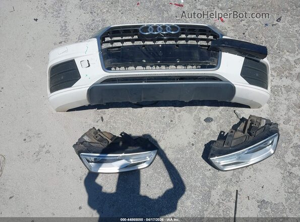 WA1HCCFSXHR016986 2017 AUDI Q3 White Вид щитка приладів