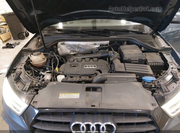 WA1JCCFS2JR010137 2018 AUDI Q3 Blue უკანა ხედი