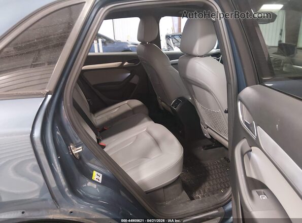 WA1JCCFS2JR010137 2018 AUDI Q3 Blue VIN კოდის სტიკერის ხედი