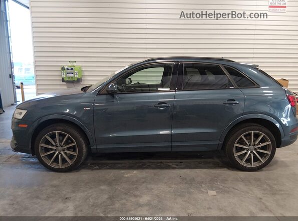 WA1JCCFS2JR010137 2018 AUDI Q3 Blue 